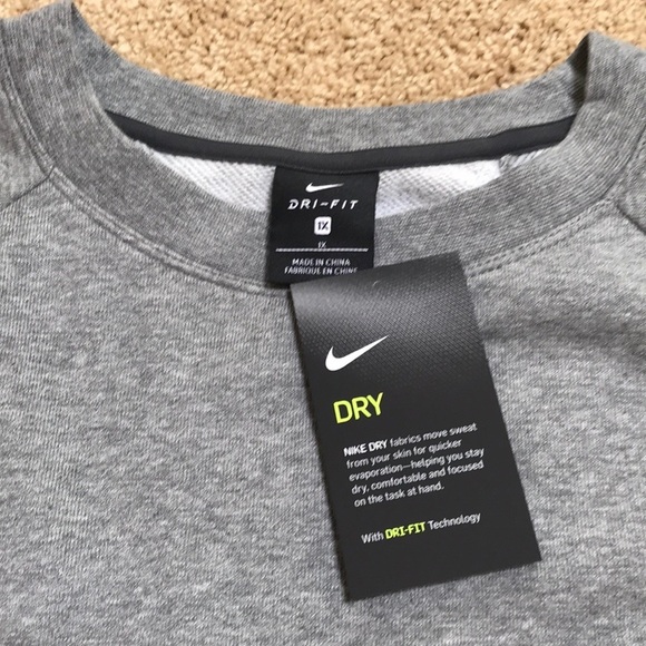 NWT! NIKE Dri Fit grey long sleeve size 1X sweatshirt - Picture 5 of 8